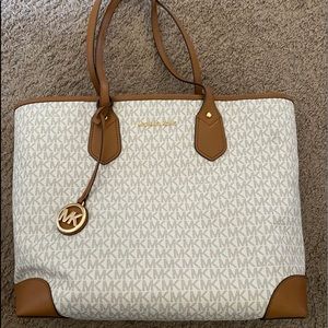 Large Michael Kors Handbag